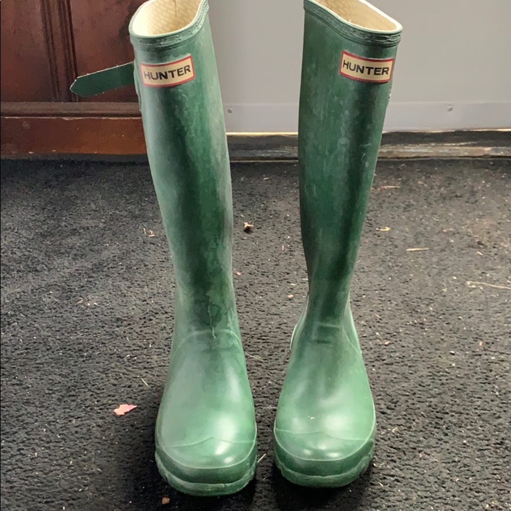 “Huntress” Green Hunter Rainboots.